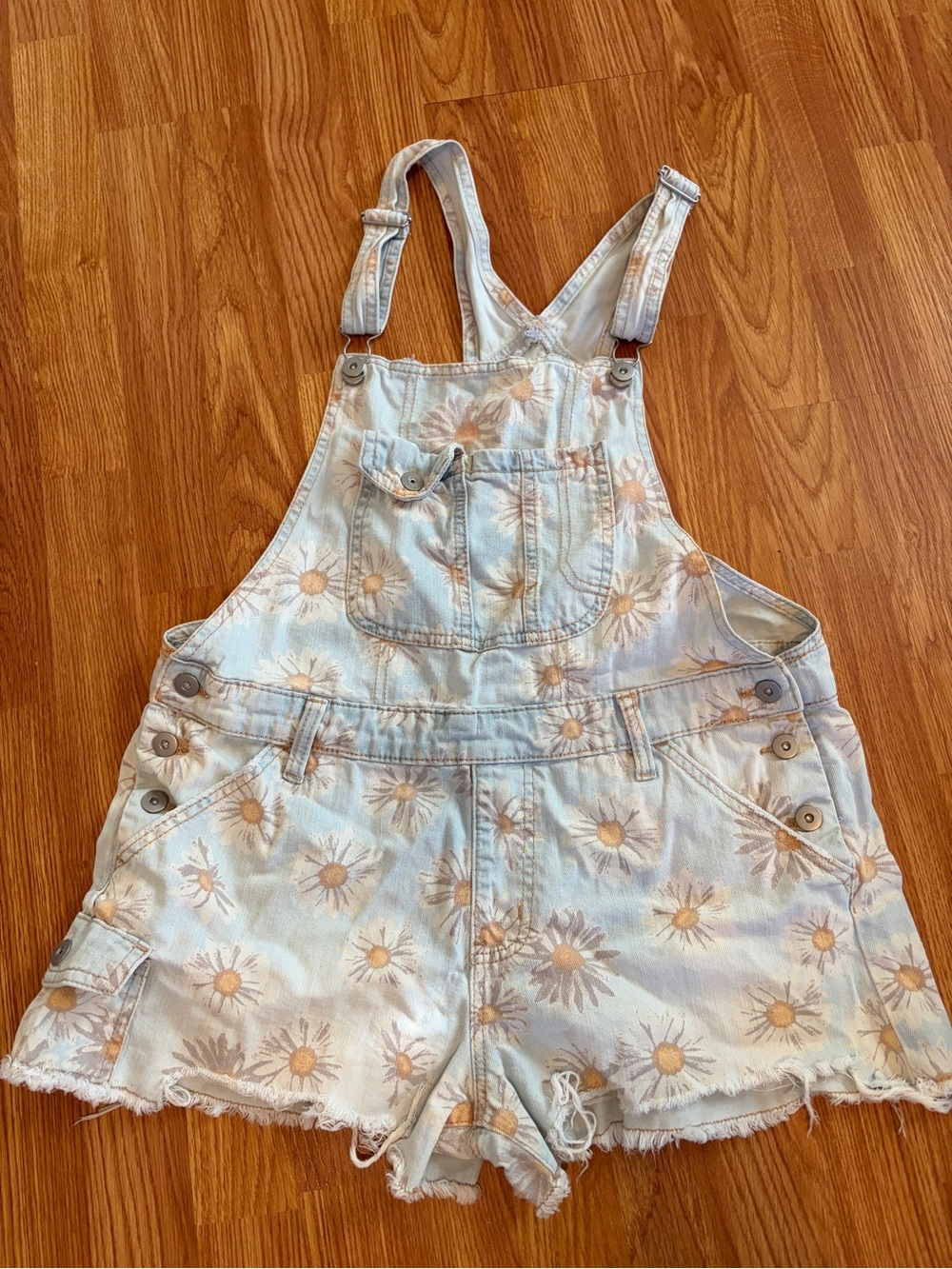 No Boundaries Daisy Denim Short Overalls Shortalls – Juniors L 11/13